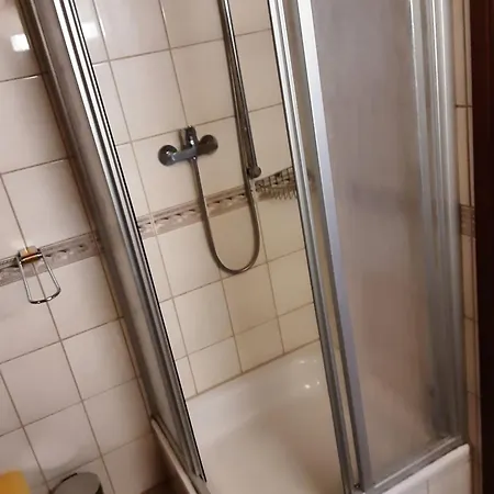 アパート Fw Doris