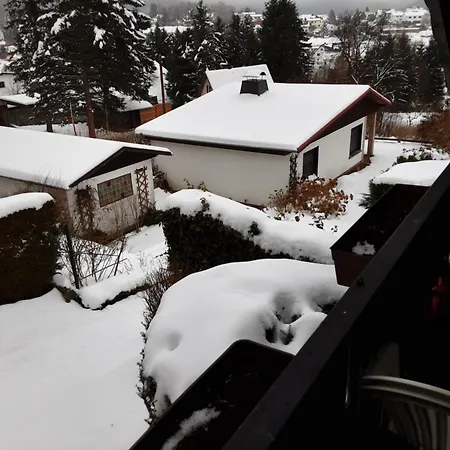 Fw Doris アパート *